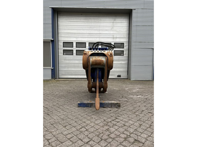 Xcentric XR20