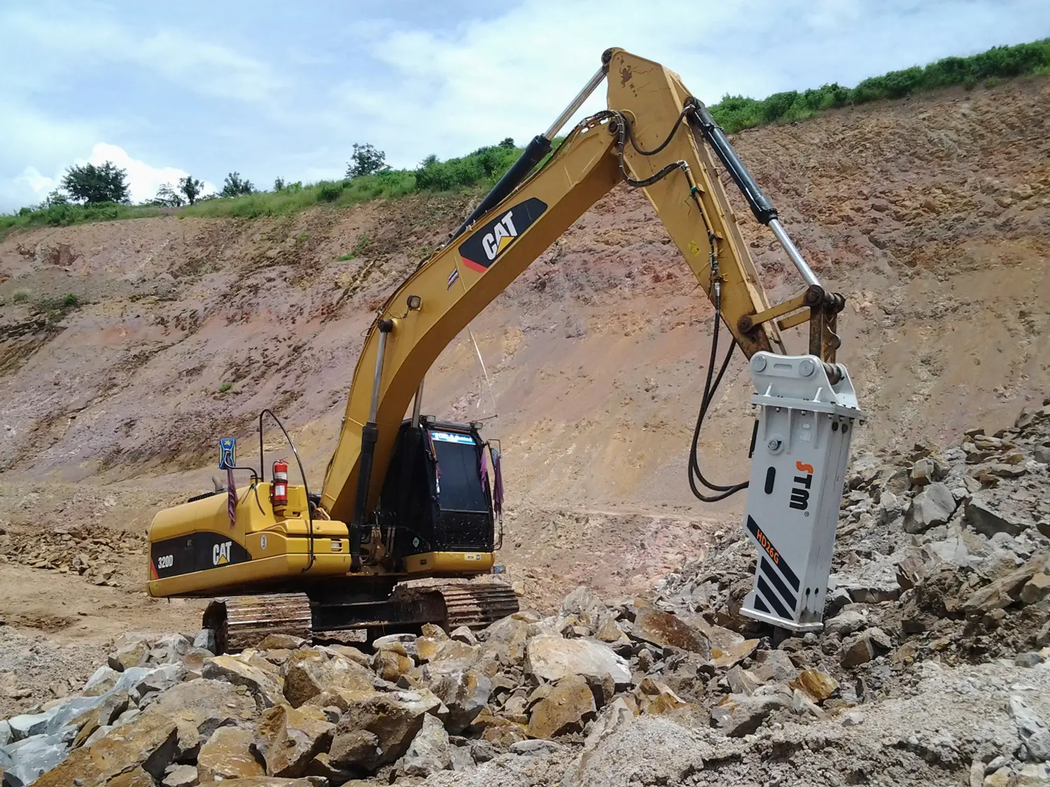 How to work with a demolition breaker